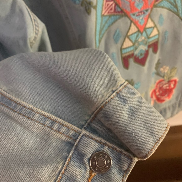 COPY - COPY - Glitzy Girls Boutique embroidered denim plus size 1x - Picture 9 of 15